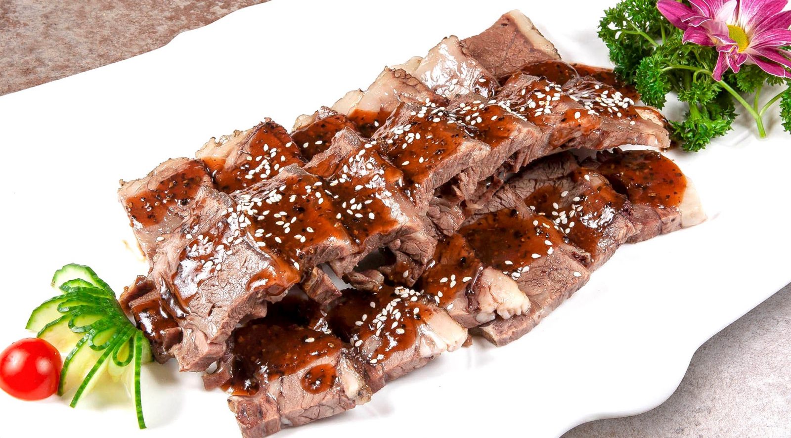 特色黑椒安格斯牛肋骨